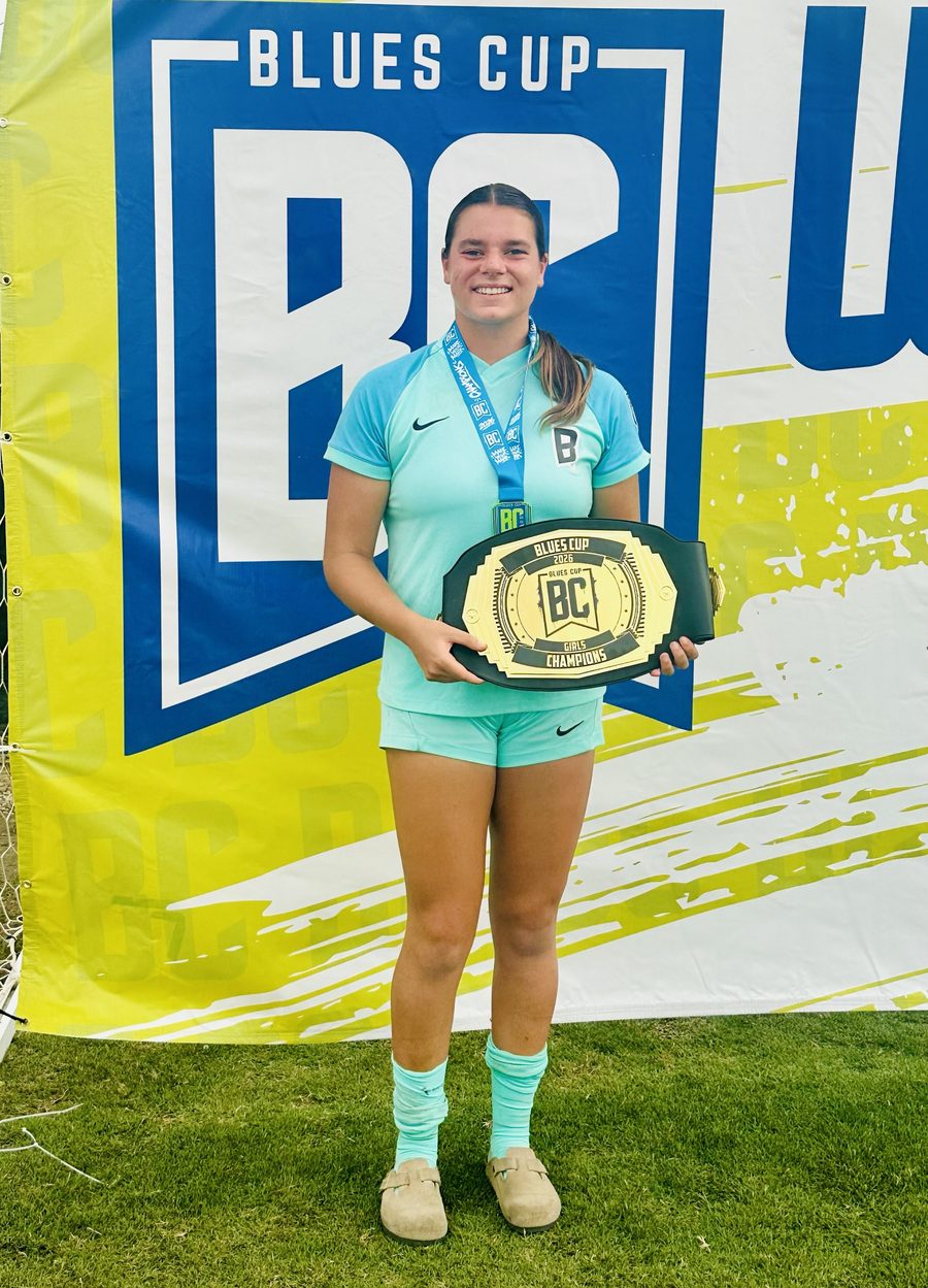 Naiomi Tase in the winners’ circle